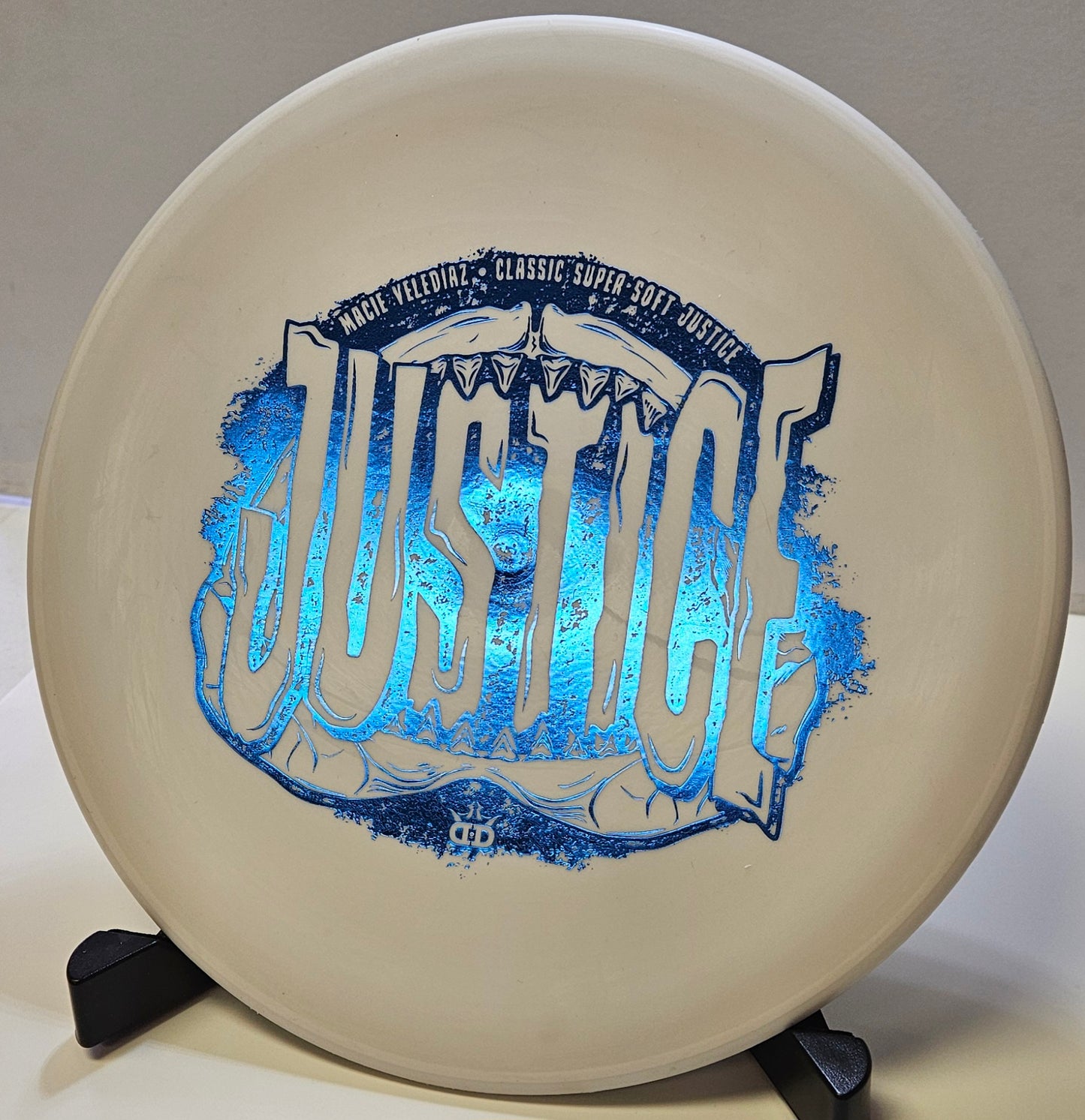 Macie Velediaz Classic Super Soft Justice